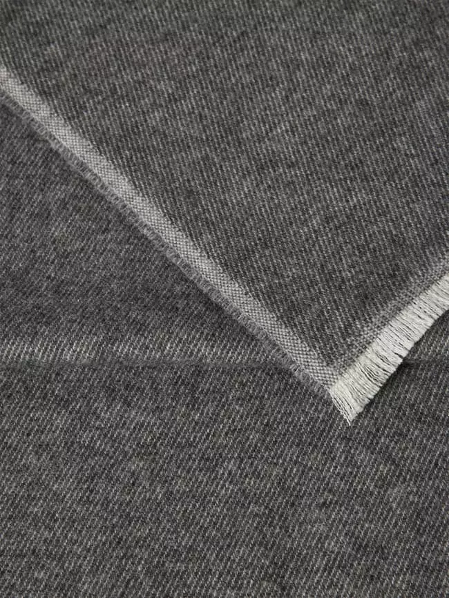 Cinque Schal Aus Woll-Mix Mit Label-Detail Modell 'Magno' - Mittelgrau 4 Cinque Schal Aus Woll-Mix Mit Label-Detail Modell 'Magno' - Mittelgrau – Bild 3